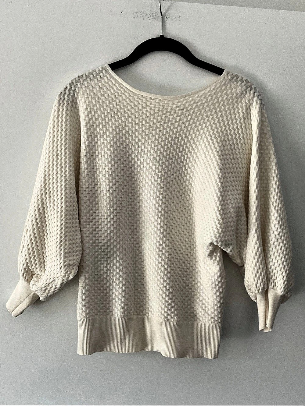 Marled Brand Textured Knit Balloon Sleeve Sweater in Off White Size Medium